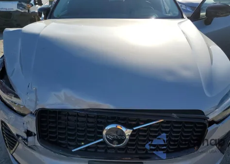 2025 Volvo Xc60 Ultra z USA, uszkodzony, nr VIN YV4H60RM7S1008033